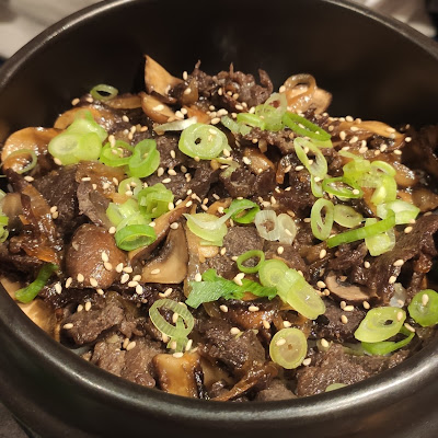 Plat servi chez TOM restaurant coréen, japonais et mongole, photographié par Clément Clastre