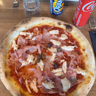 Momento Pizzas à Megève : plat photographié par Benjamin Chevry