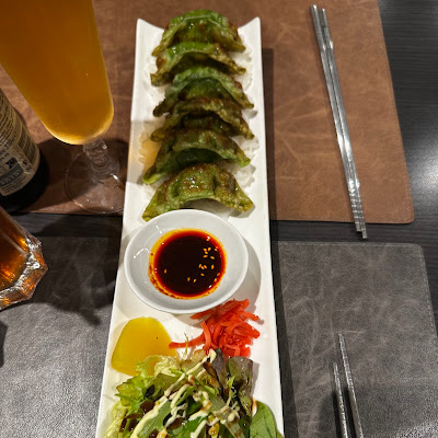 Plat servi chez TOM restaurant coréen, japonais et mongole, photographié par Lydia D