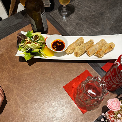 Plat servi chez TOM restaurant coréen, japonais et mongole, photographié par Lydia D
